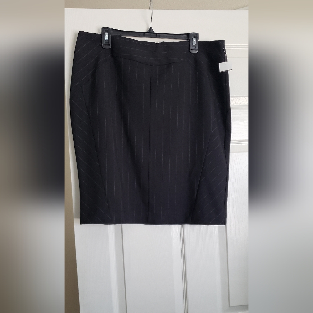 Worthington Women's Business Skirt Size 16, Black Polyester,Rayon,Spandex